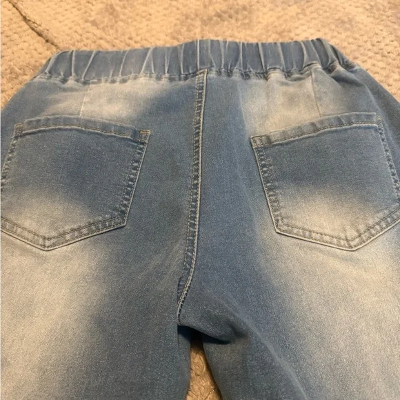 👖 **SHEIN Light Wash Elastic Waist Jogger Jeans**  Size **28 | Pull-On Style - Picture 5 of 6